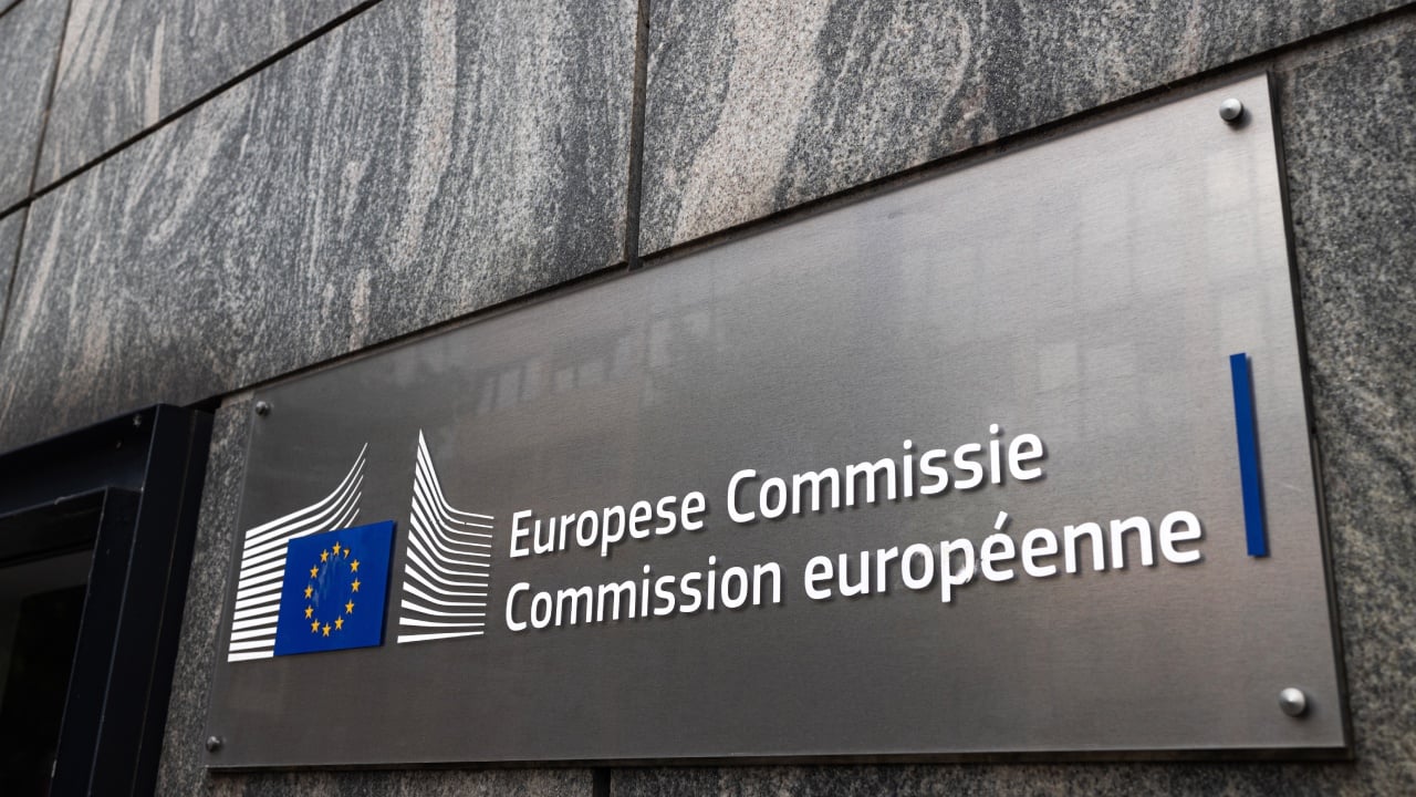 Bitcoin Miner Hive Escalates Swedish VAT Dispute to European Commission